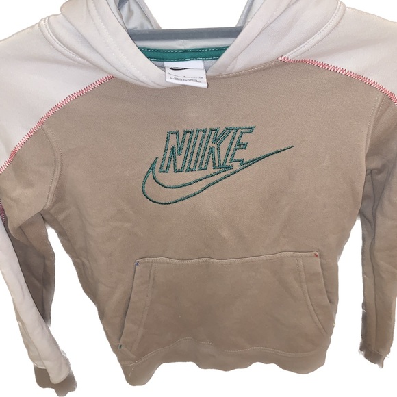 Kids Classic Nike hoodie size small - Picture 1 of 5